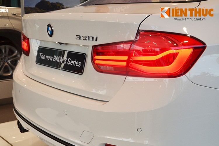 BMW Series 3 moi chot gia tu 1,439 ty tai Viet Nam-Hinh-9